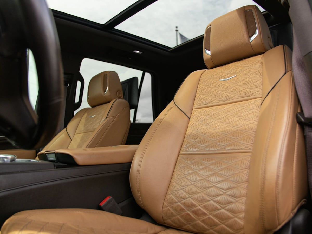 Photo 20 of this Cadillac Escalade
