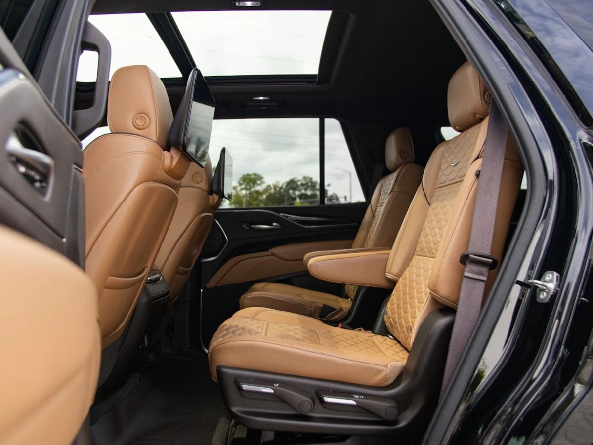 Photo 26 of this Cadillac Escalade