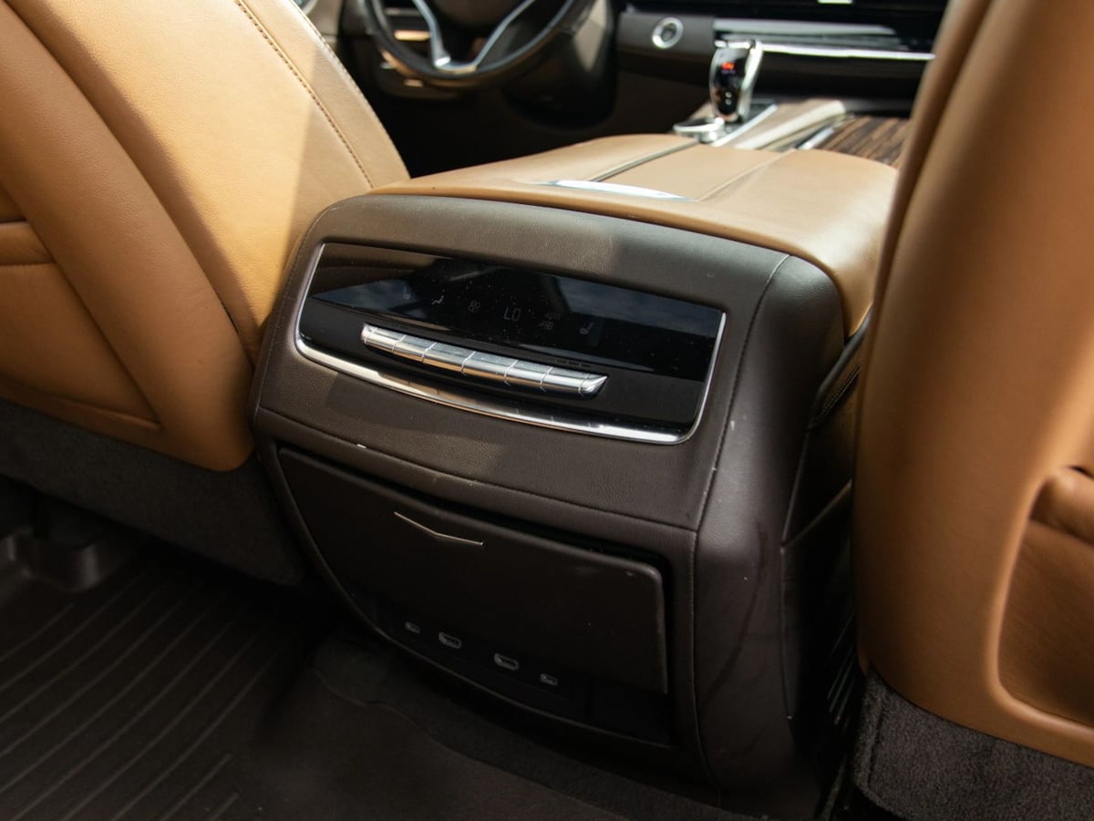 Photo 31 of this Cadillac Escalade