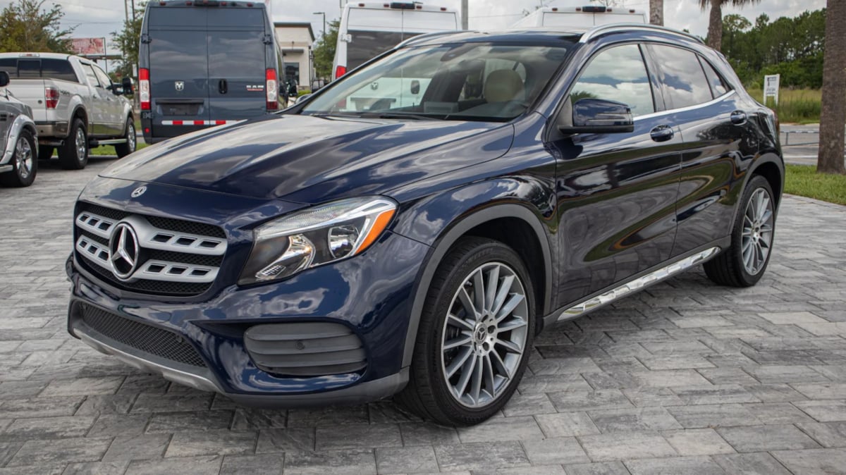 Mercedes-Benz GLA 250 photo 3