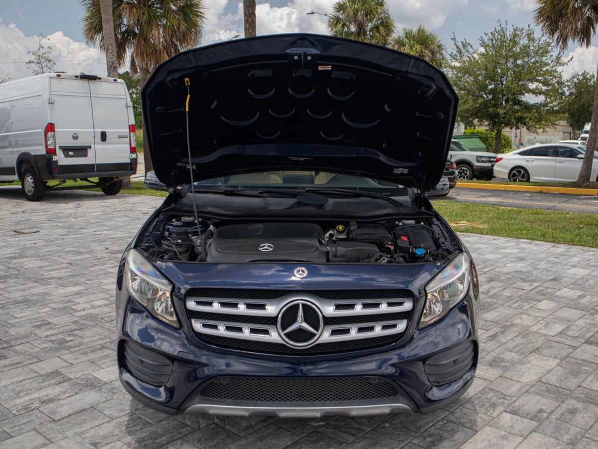 Mercedes-Benz GLA 250 photo 35