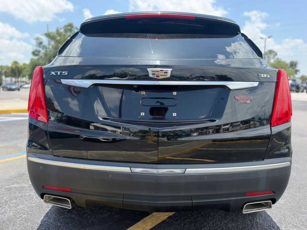 Cadillac XT5 photo 7