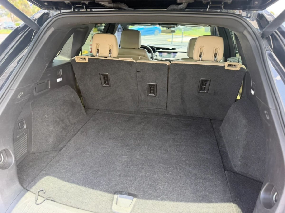 Cadillac XT5 photo 8