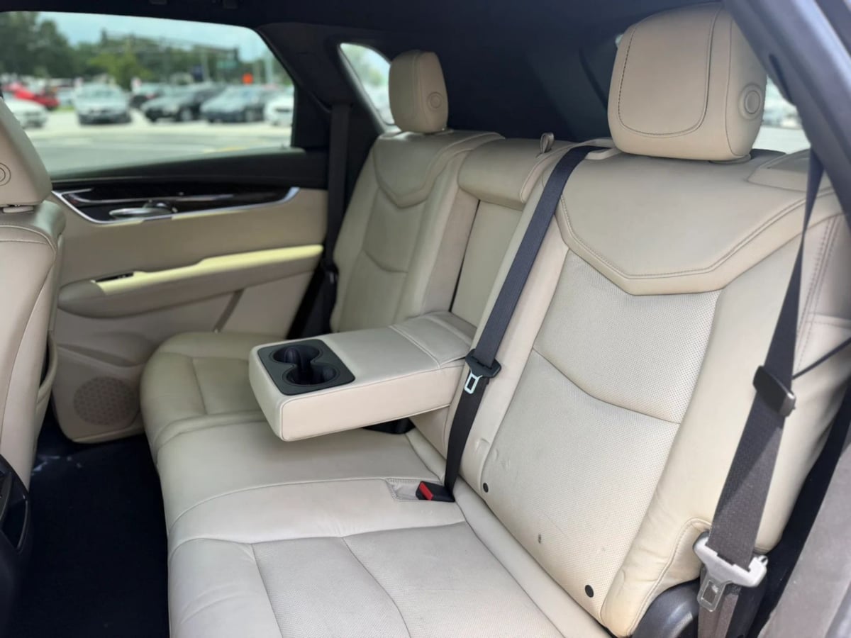 Cadillac XT5 photo 14