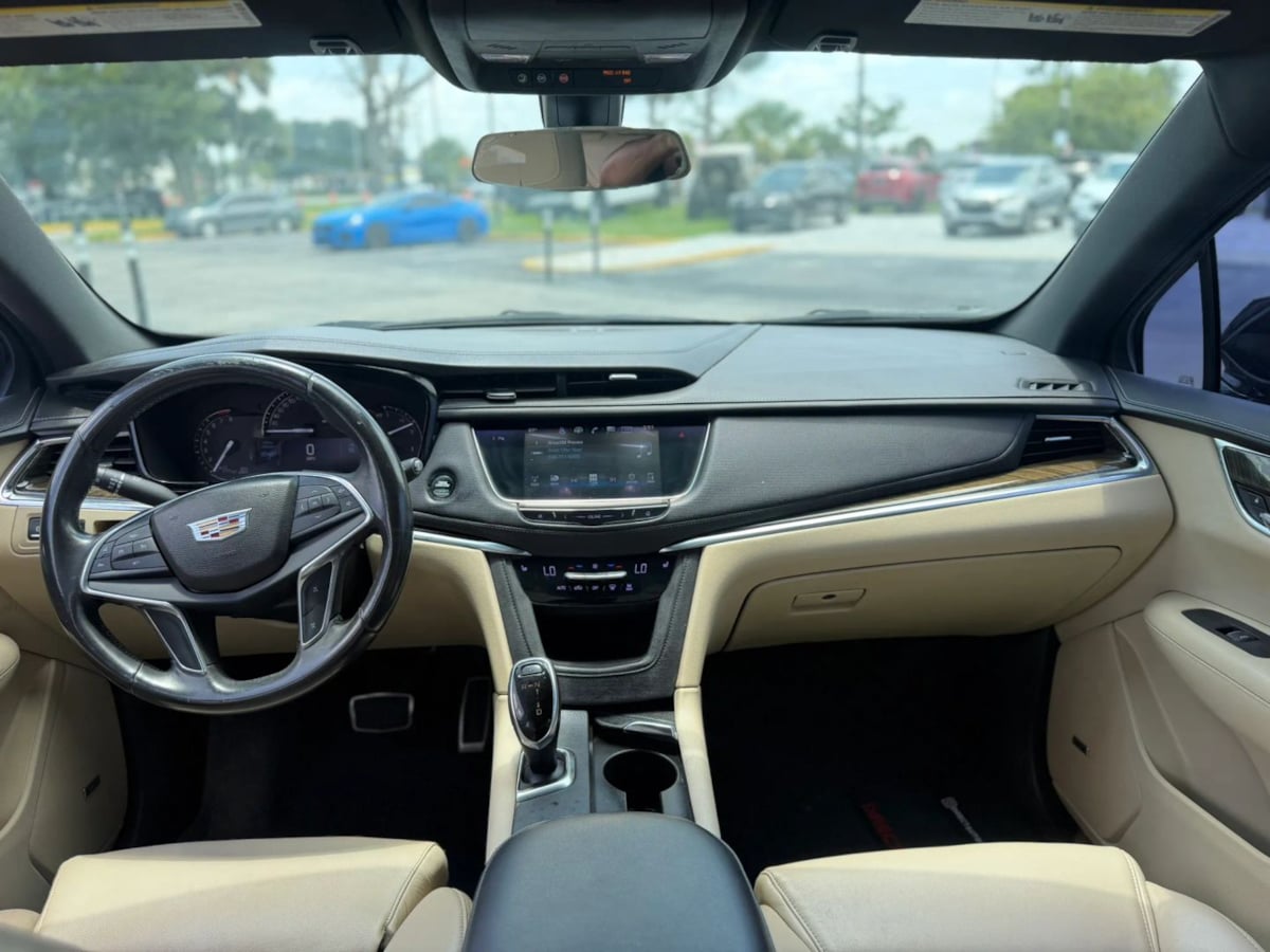 Cadillac XT5 photo 15