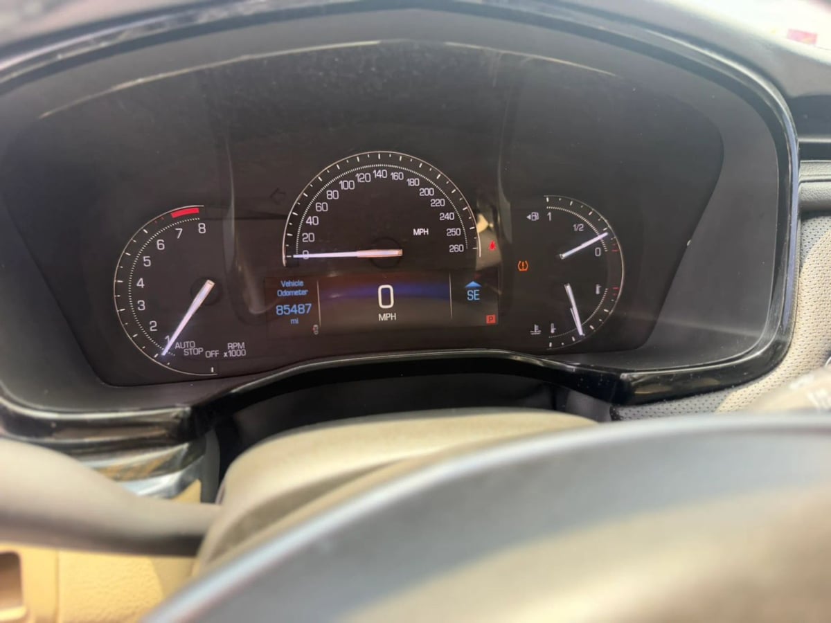 Cadillac XT5 photo 16