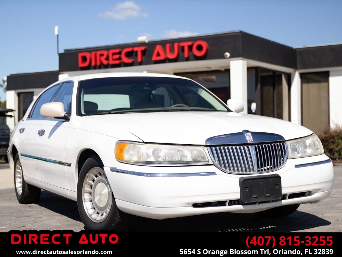 2000 Lincoln Town Car Executive
