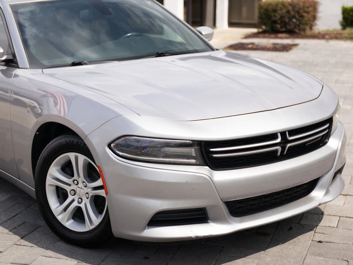 Dodge Charger photo 3