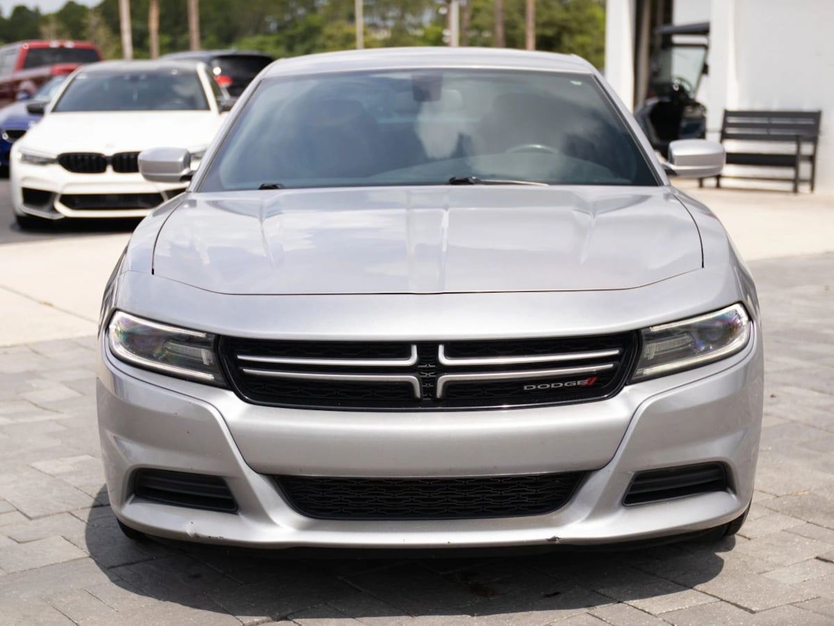 Dodge Charger photo 4