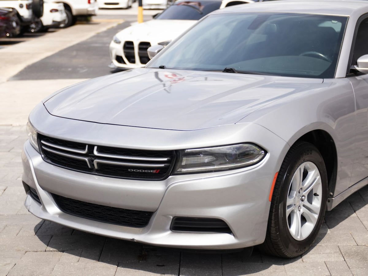 Dodge Charger photo 5