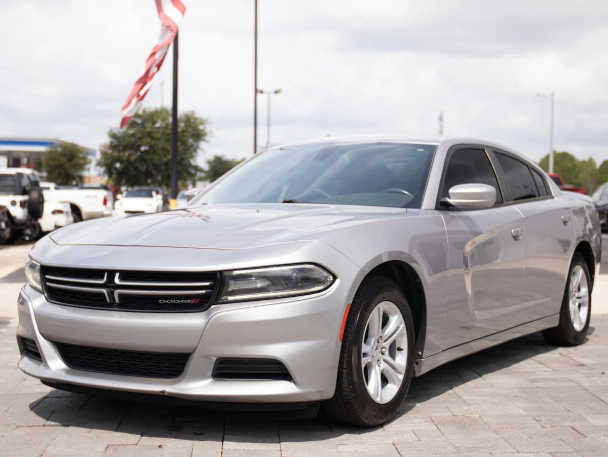 Dodge Charger photo 6