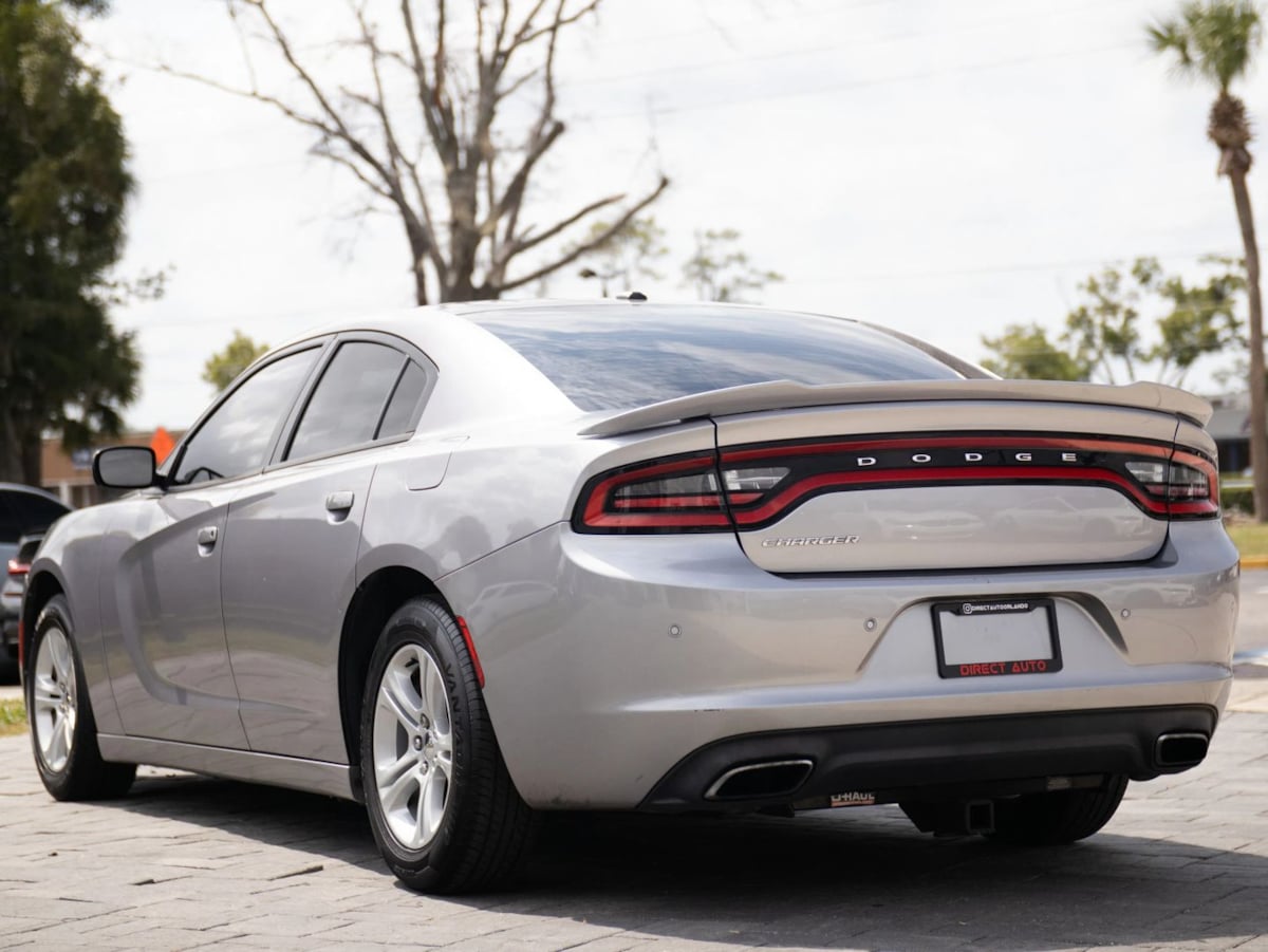 Dodge Charger photo 10