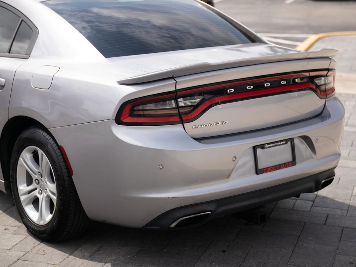 Dodge Charger photo 12