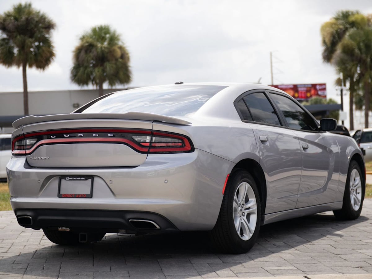 Dodge Charger photo 14