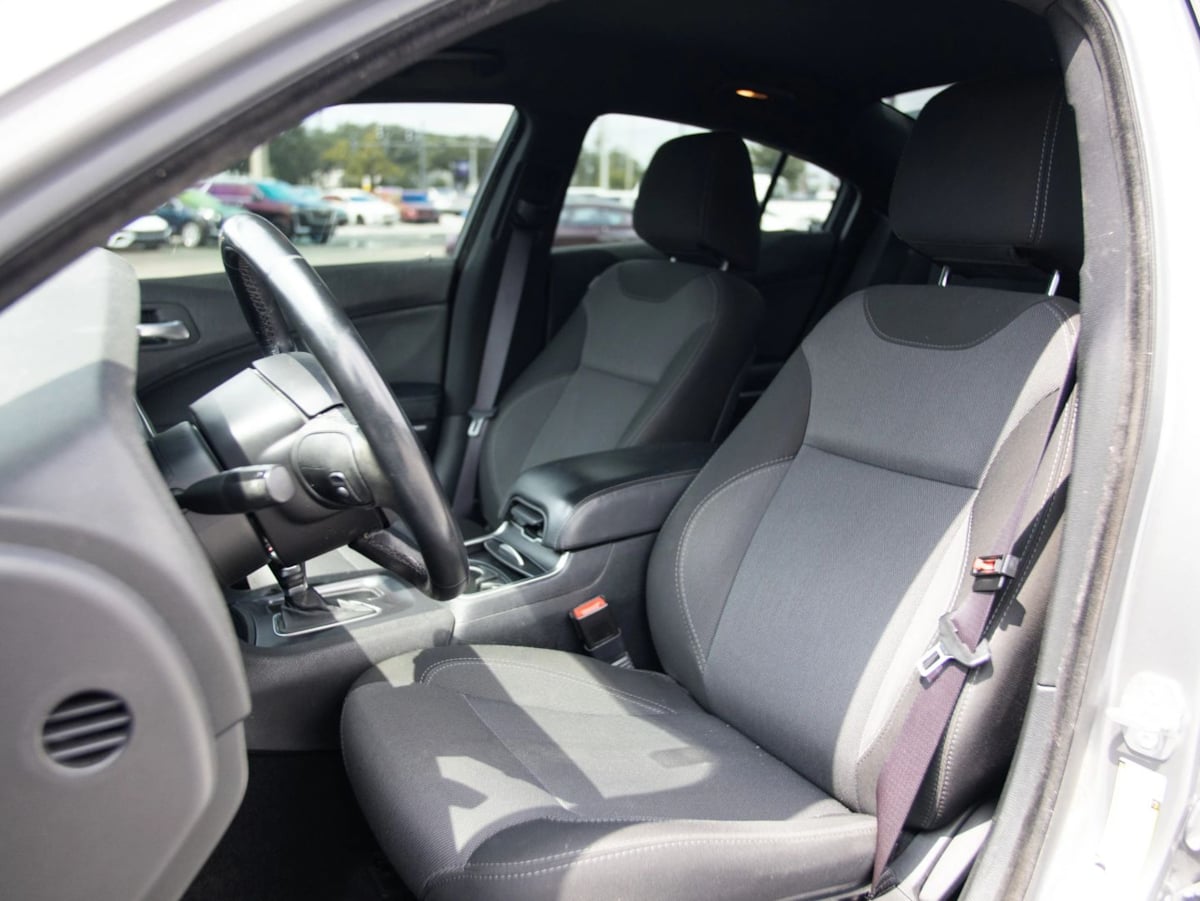 Dodge Charger photo 18