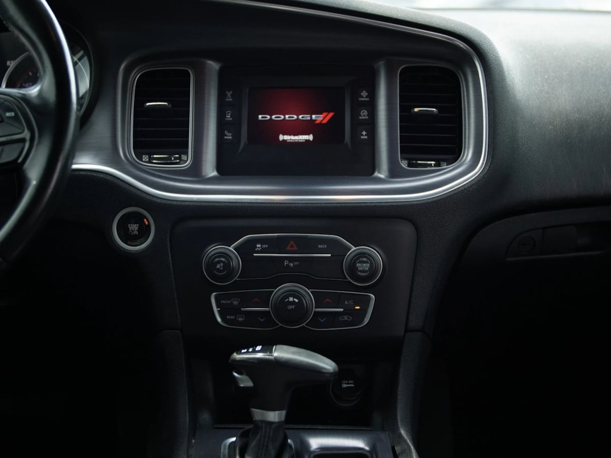 Dodge Charger photo 26
