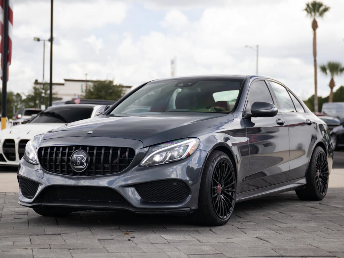 Mercedes-Benz C300 photo 5