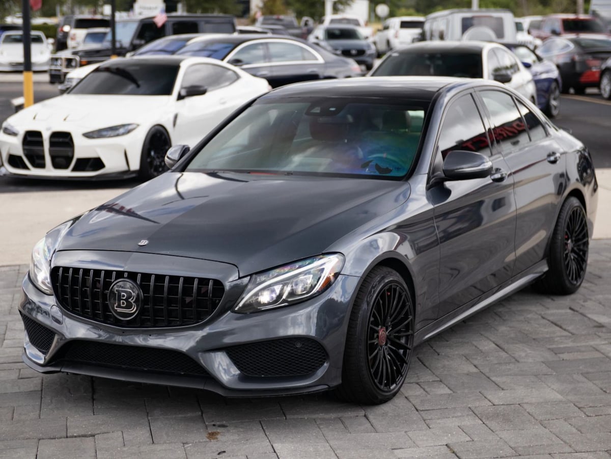 Mercedes-Benz C300 photo 6