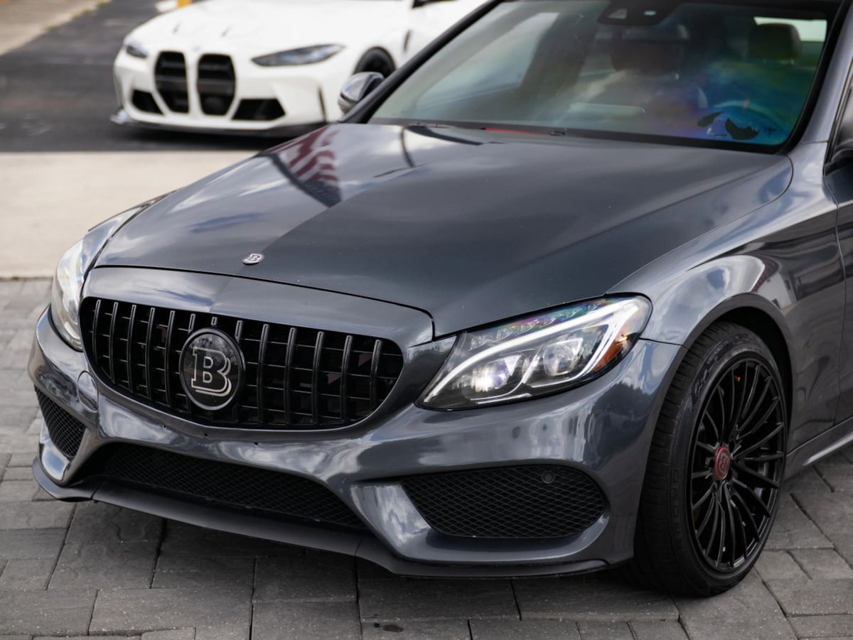 Mercedes-Benz C300 photo 7