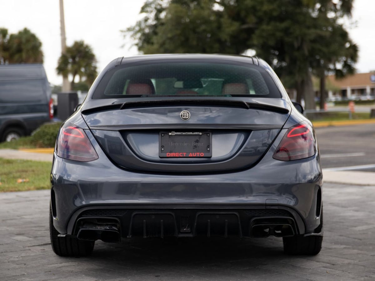 Mercedes-Benz C300 photo 12