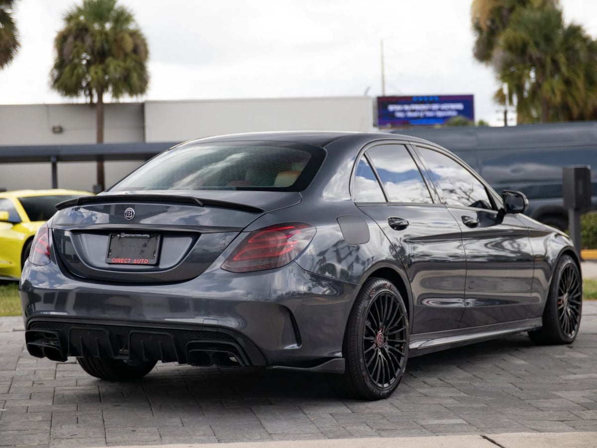 Mercedes-Benz C300 photo 13
