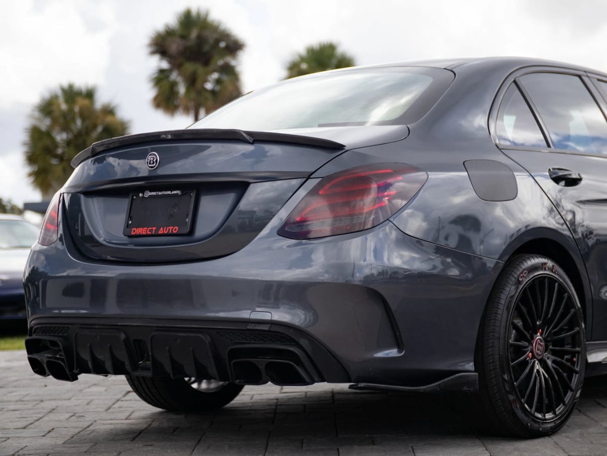 Mercedes-Benz C300 photo 16