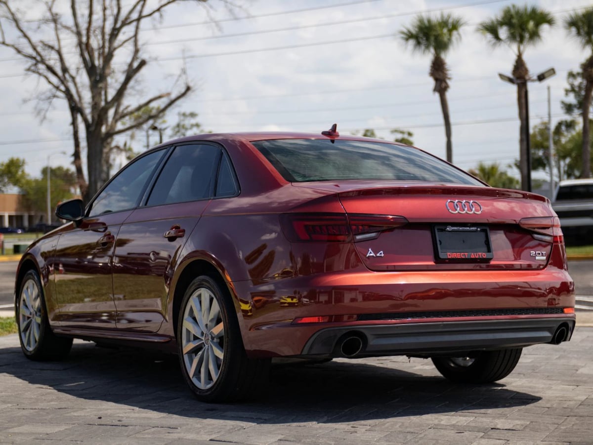 Audi A4 photo 9