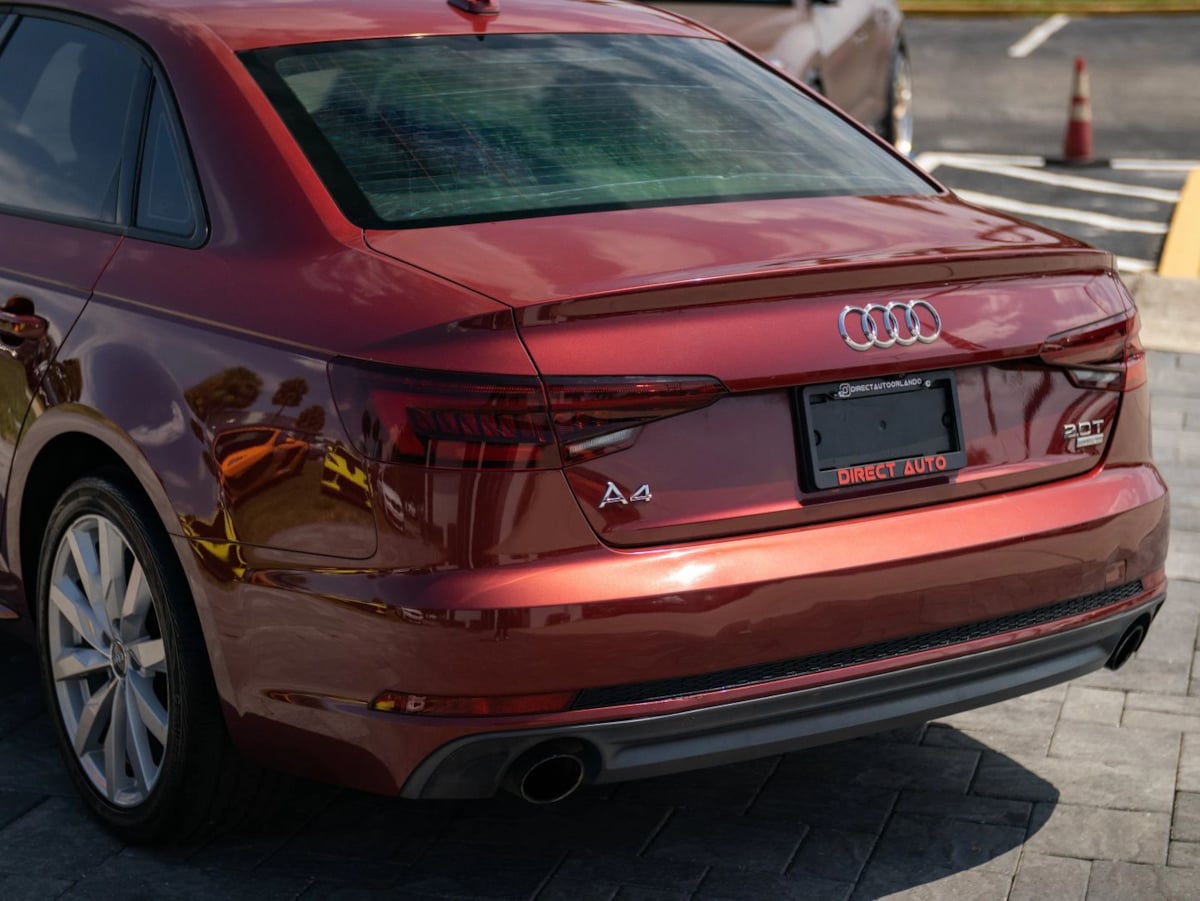 Audi A4 photo 10