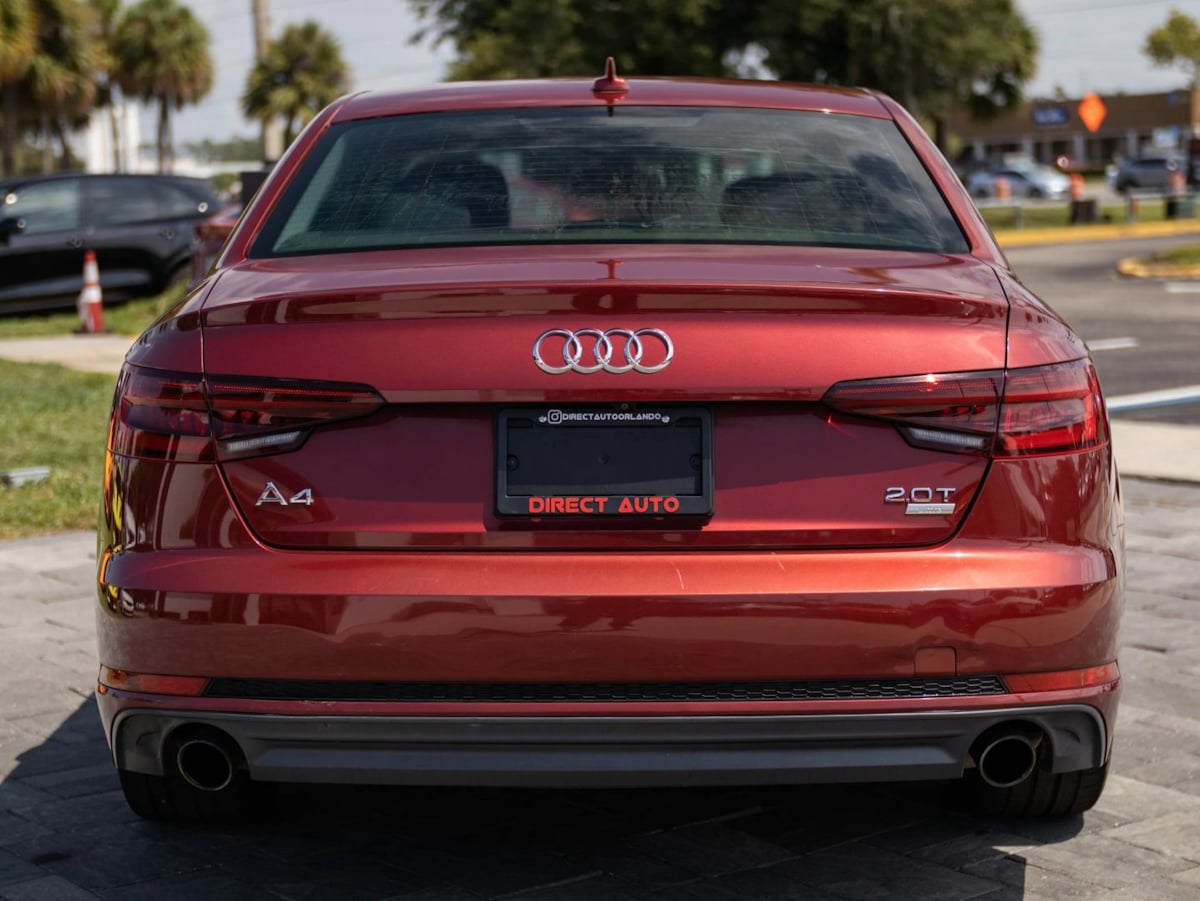 Audi A4 photo 11