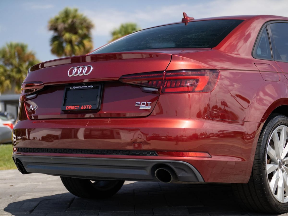 Audi A4 photo 12