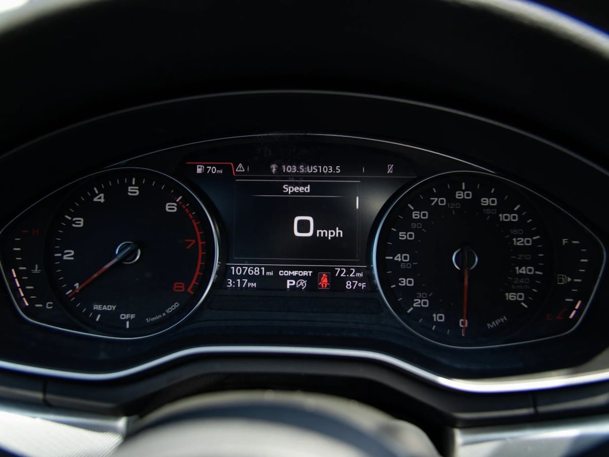 Audi A4 photo 31
