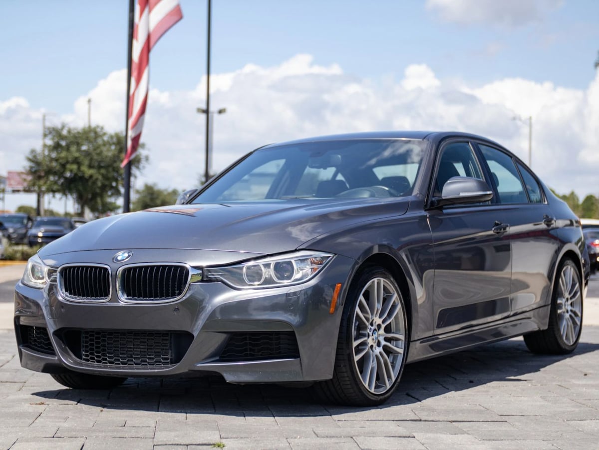 BMW 3 Series photo 6