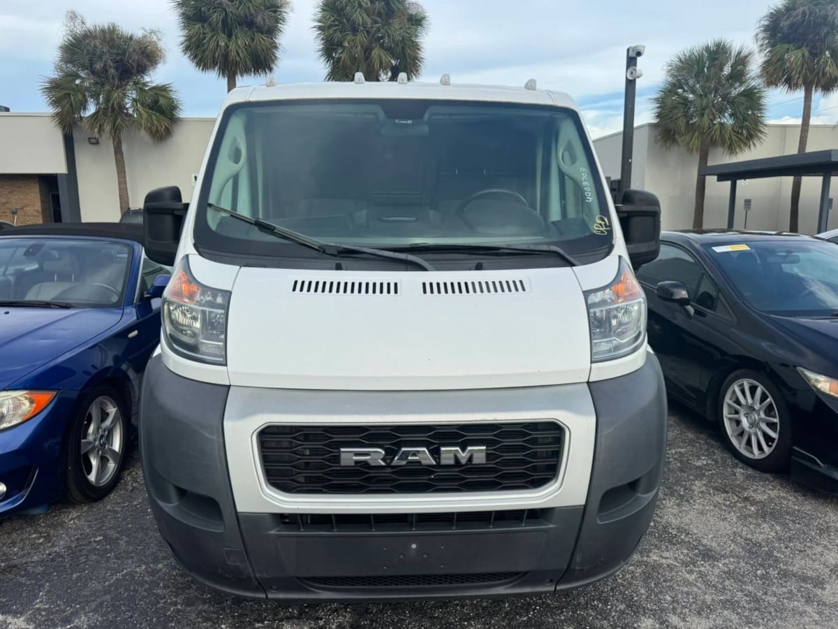Ram Cargo Van photo 2