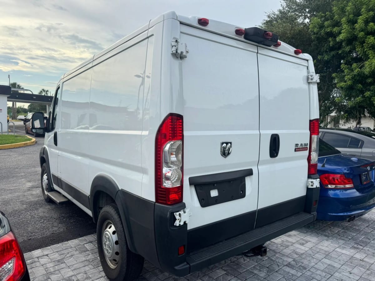 Ram Cargo Van photo 4