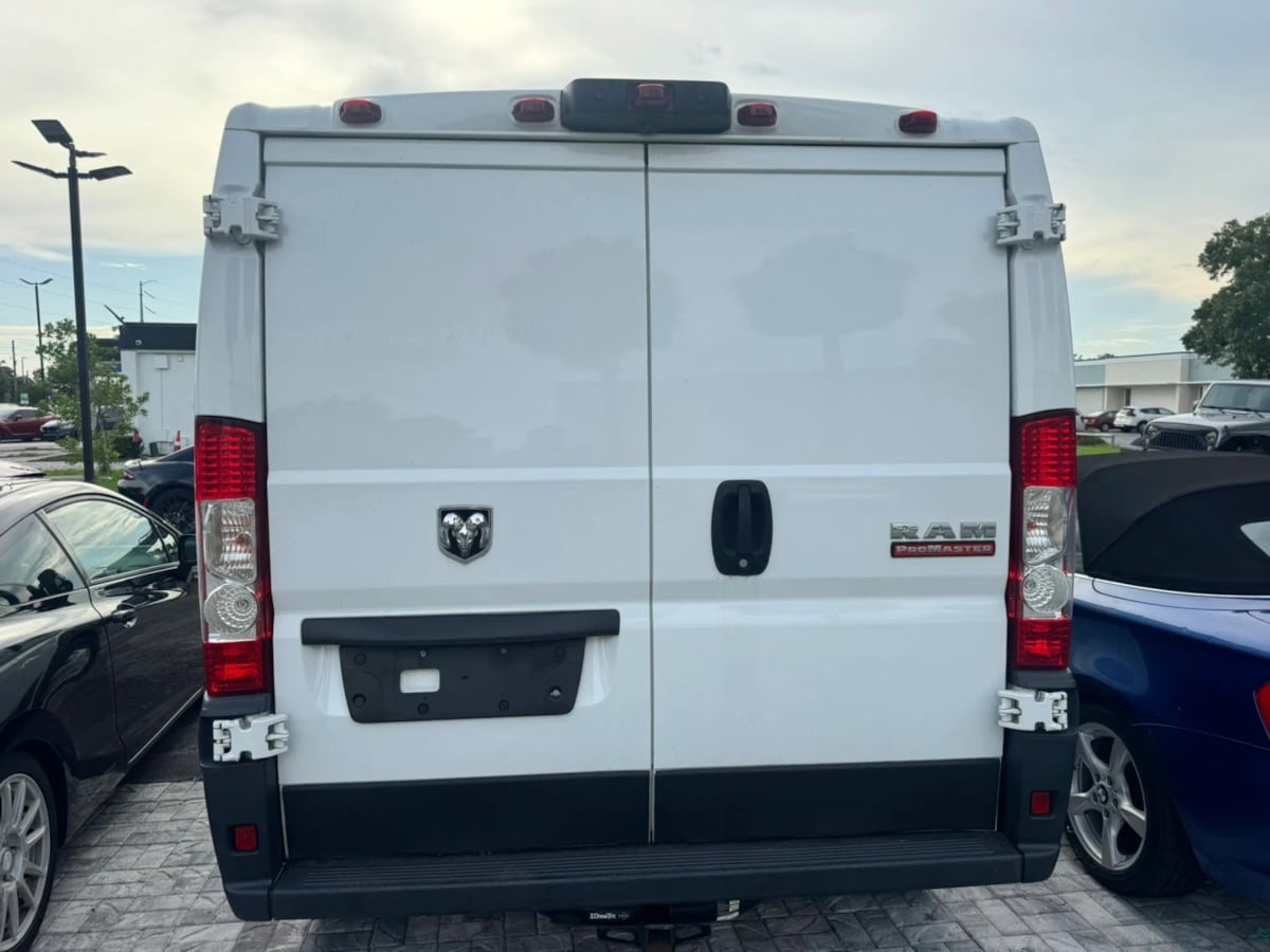Ram Cargo Van photo 5