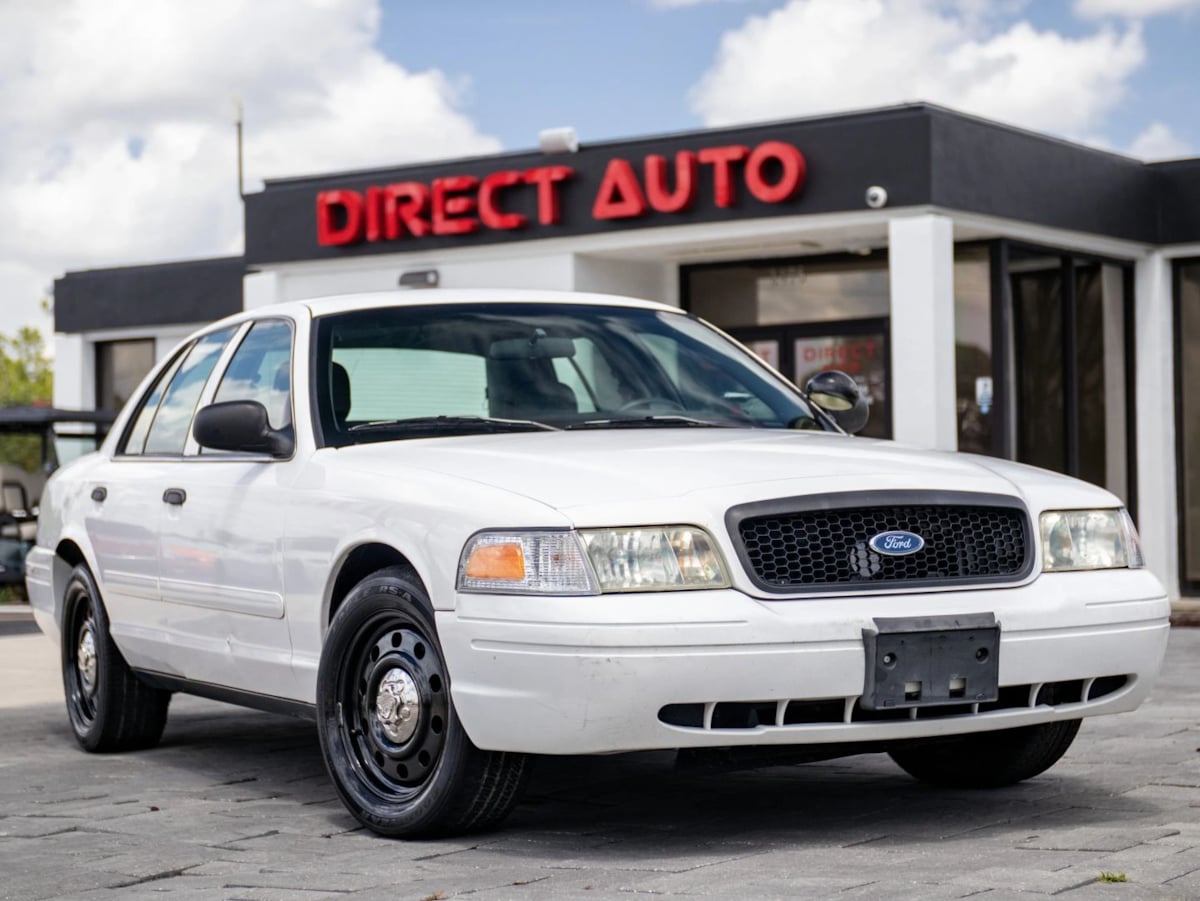 Ford Police Interceptor photo 32