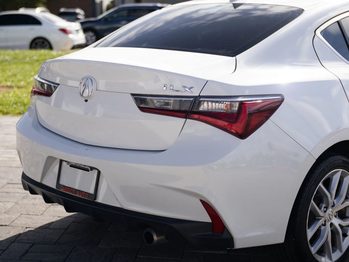 Acura ILX photo 13