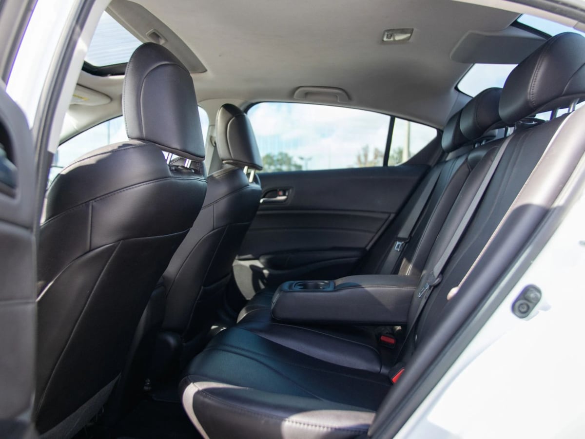 Acura ILX photo 26