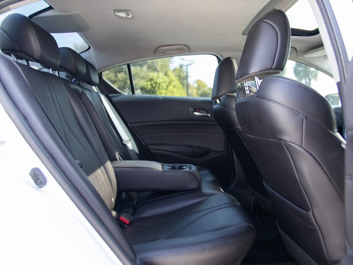 Acura ILX photo 27