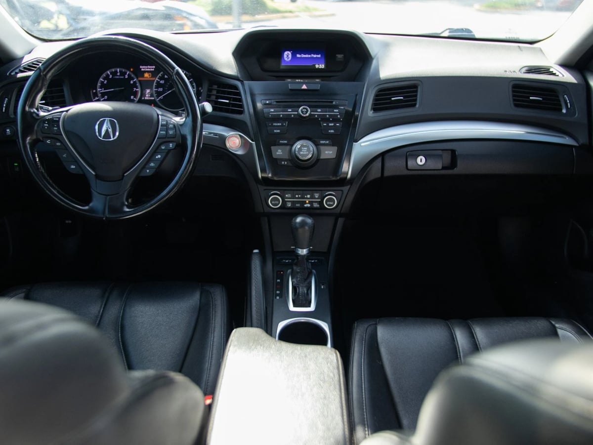 Acura ILX photo 29