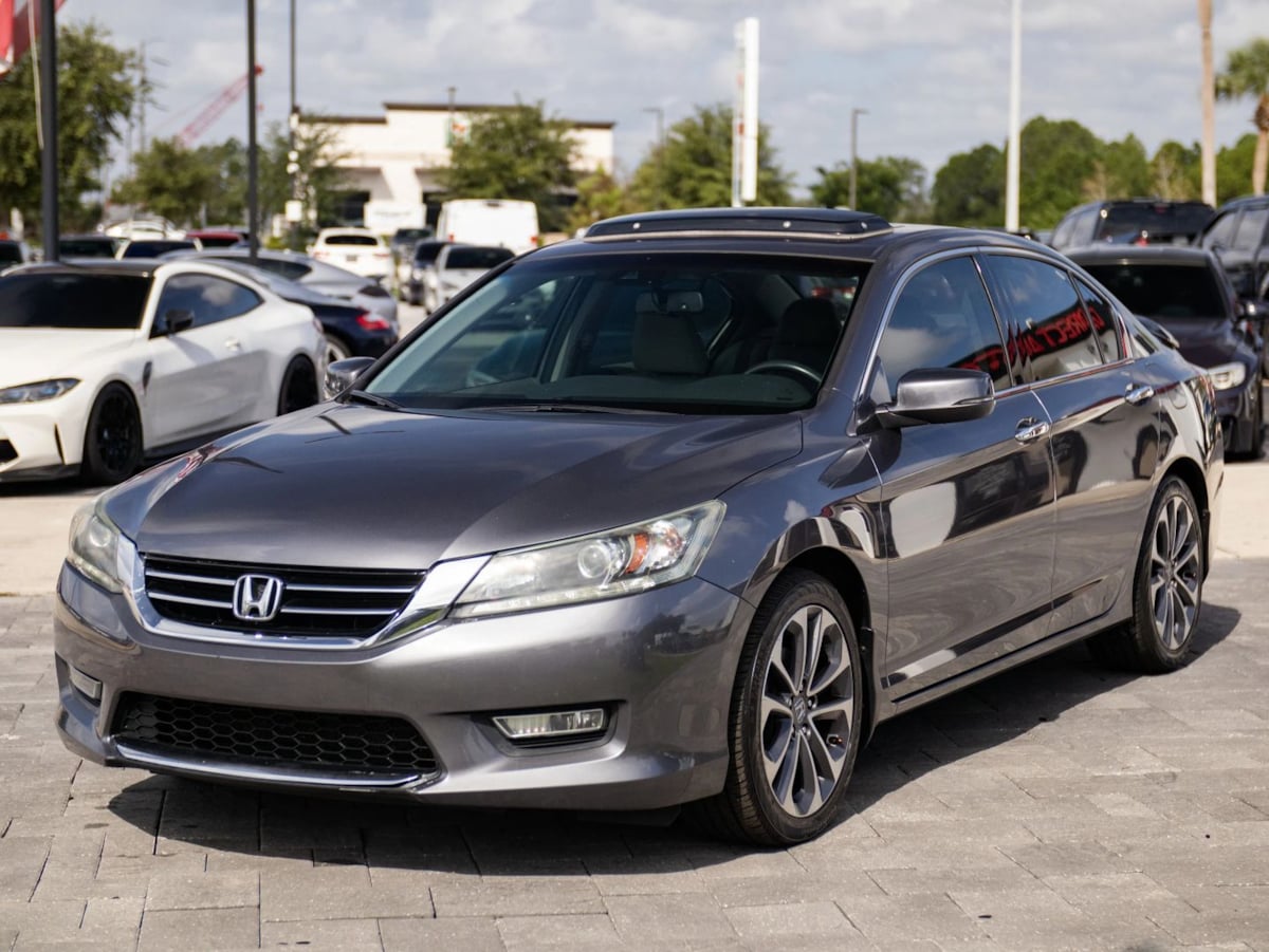 Honda Accord photo 6