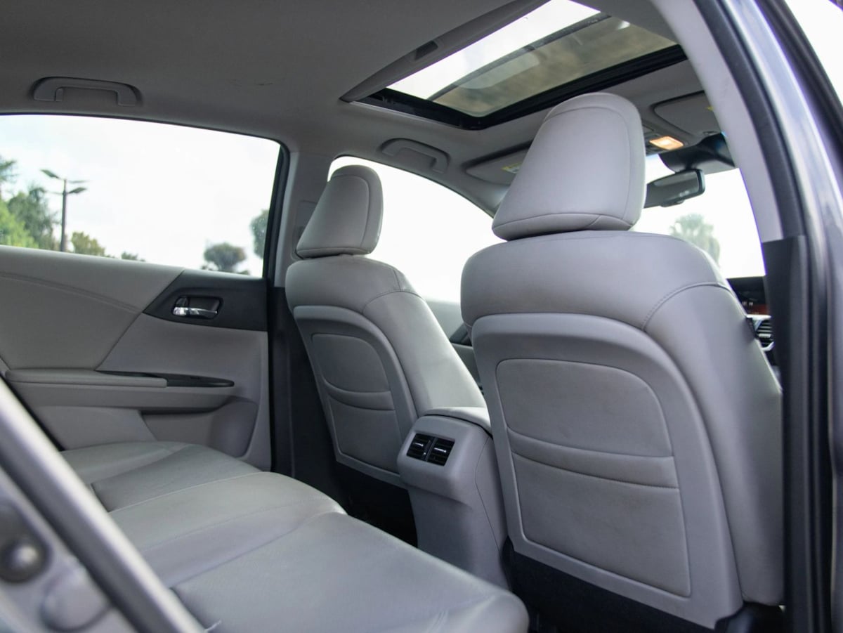 Honda Accord photo 27