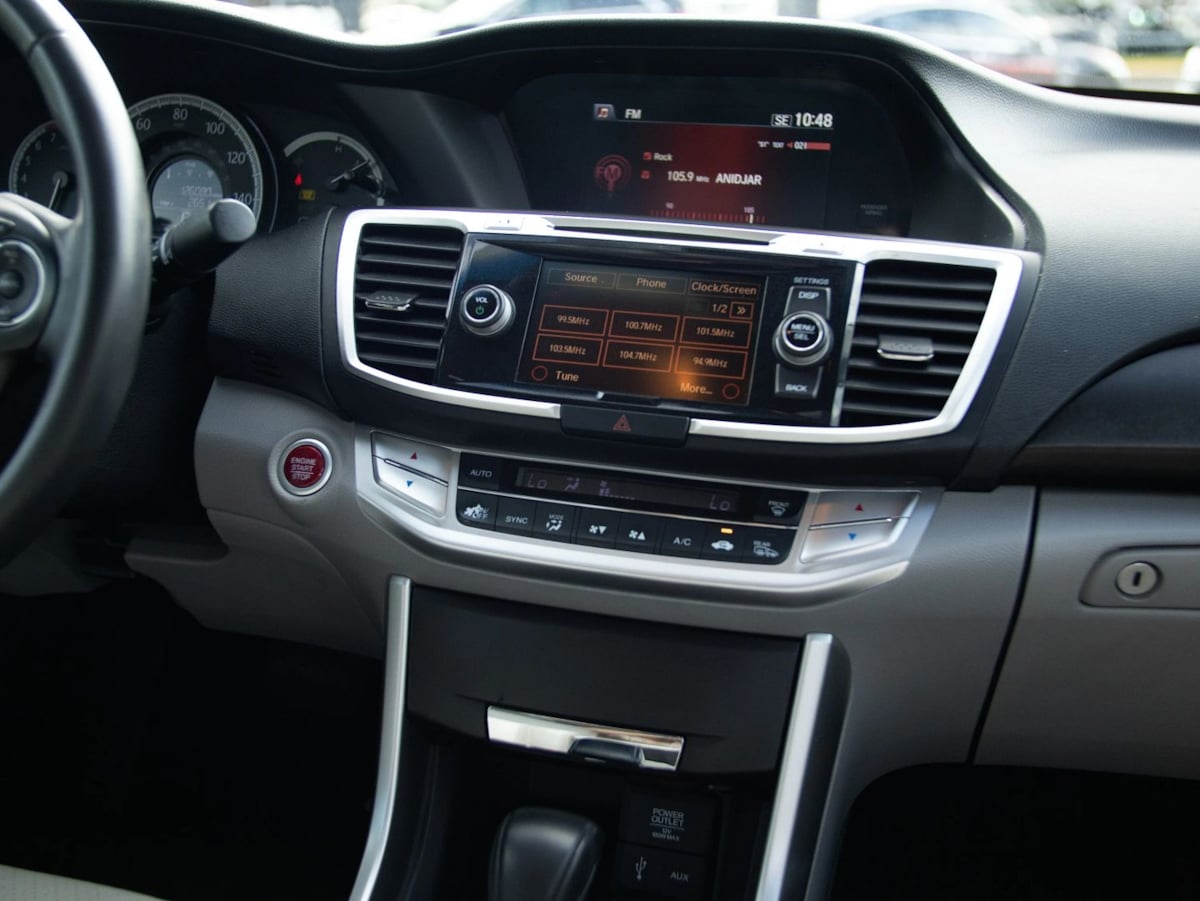 Honda Accord photo 29