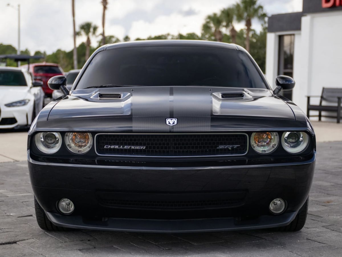 Dodge Challenger photo 5