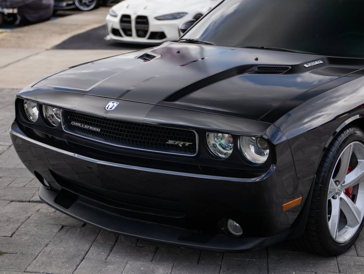 Dodge Challenger photo 7