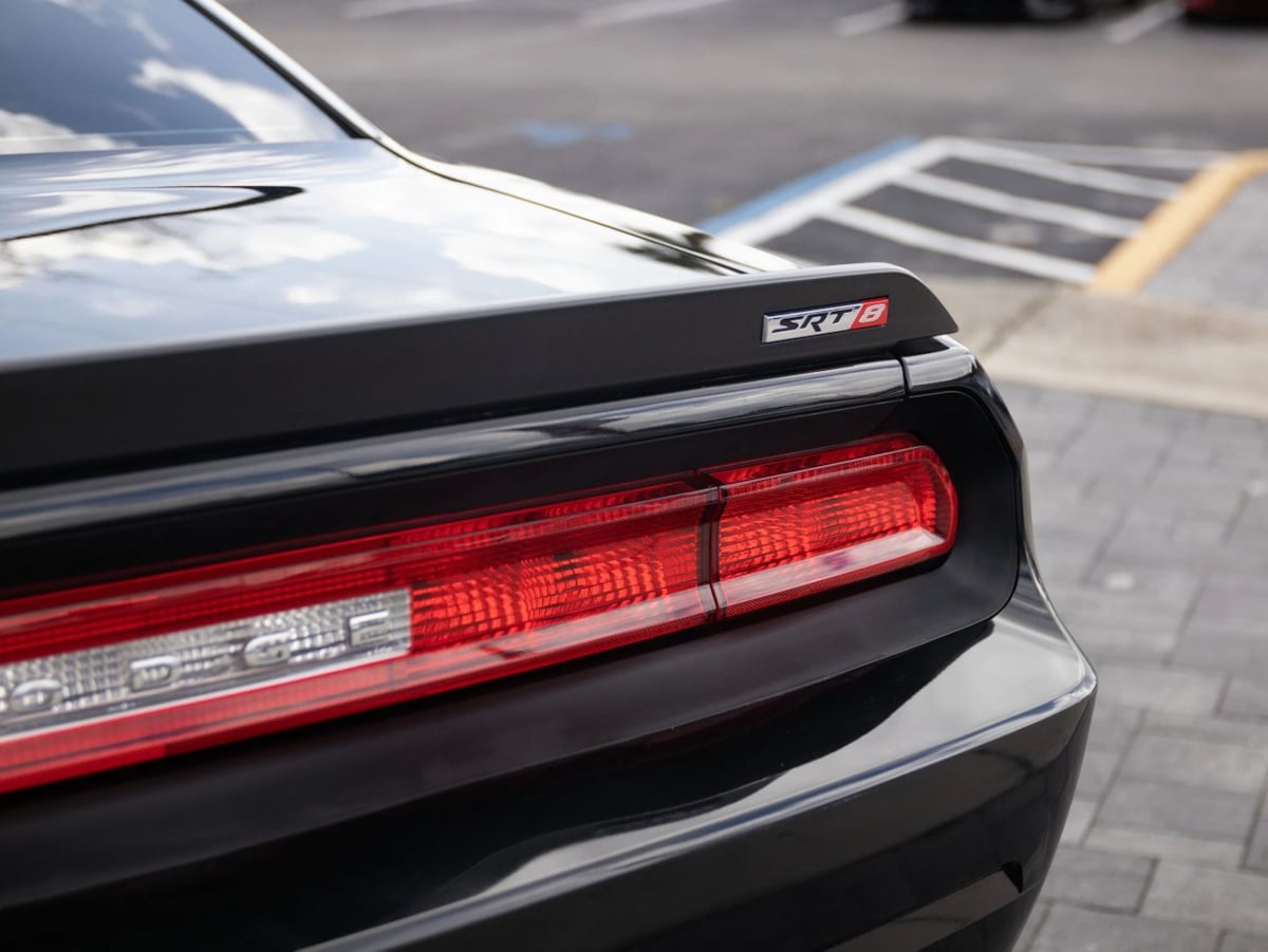 Dodge Challenger photo 15
