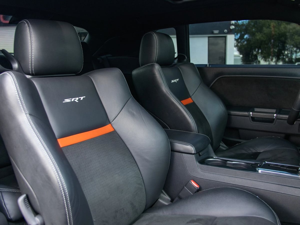 Dodge Challenger photo 27