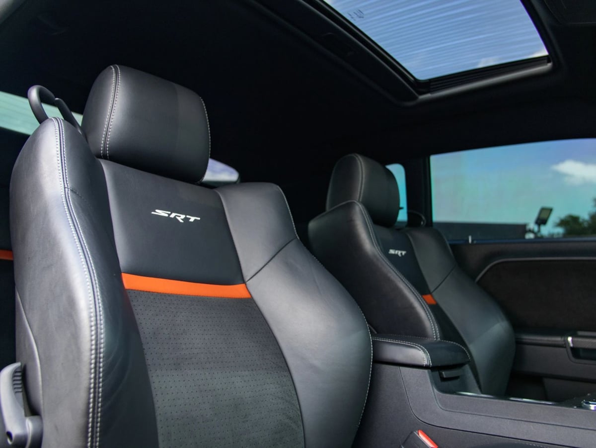 Dodge Challenger photo 28