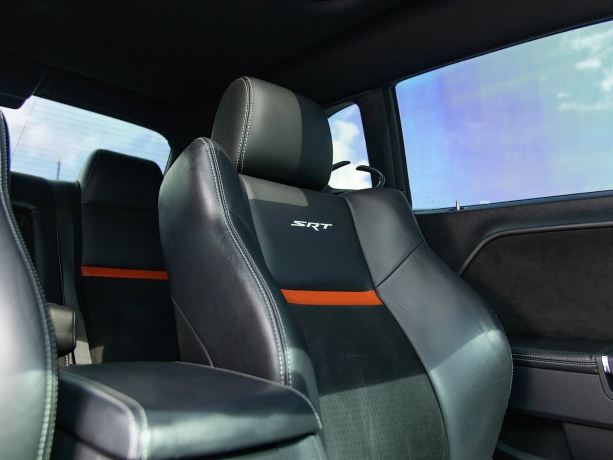 Dodge Challenger photo 29