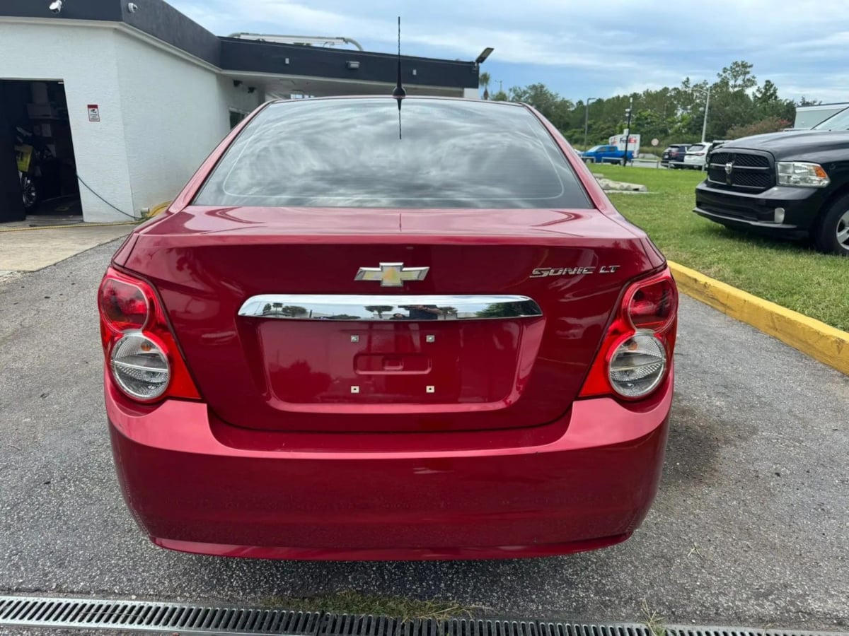 Chevrolet Sonic photo 5